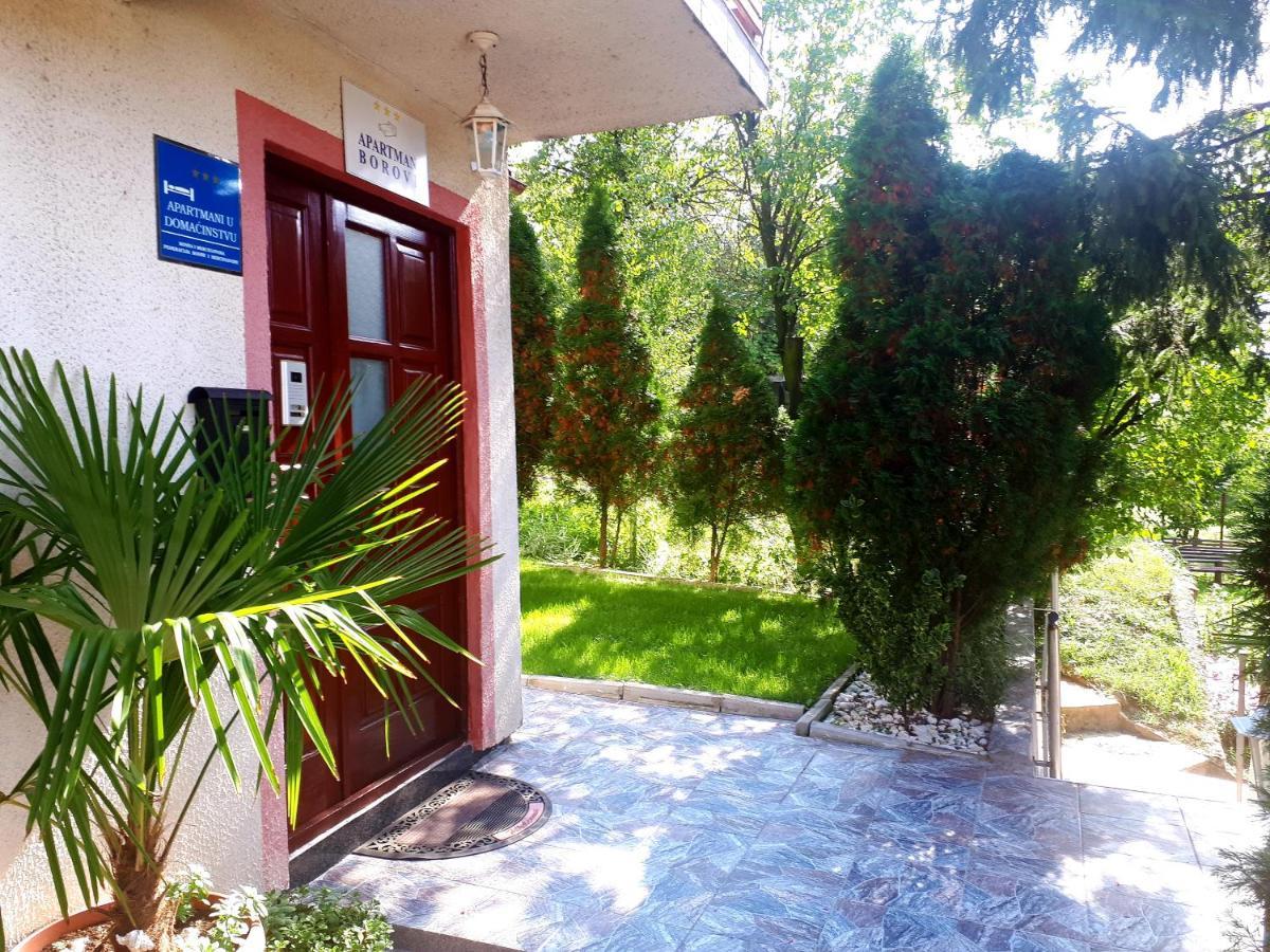 Obiteljski Apartman Borovi Високо Екстериор снимка